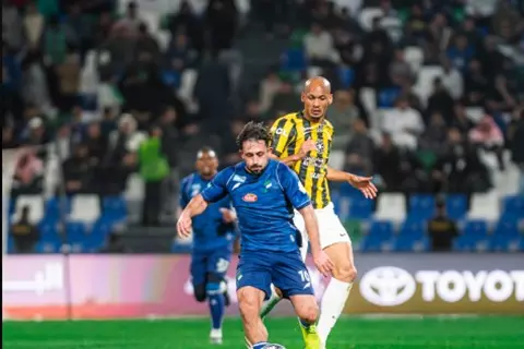 في ليلة طرد جوميز.. الفتح يخطف نقطة قاتلة أمام الاتحاد بالدوري السعودي